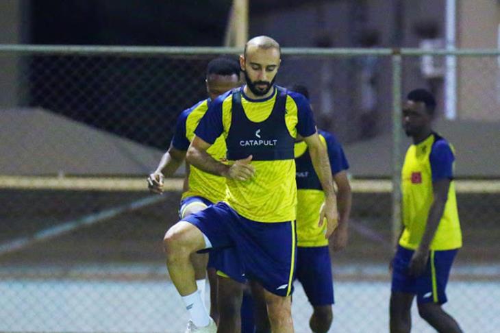 تغريم السهلاوي بسبب عبارات غير أخلاقية على تويتر